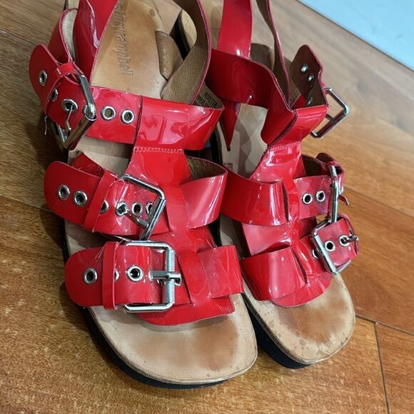 Jeffrey Campbell Riveter Lugged Buckle Sandal patent leather red size 7.5 - Picture 12 of 12
